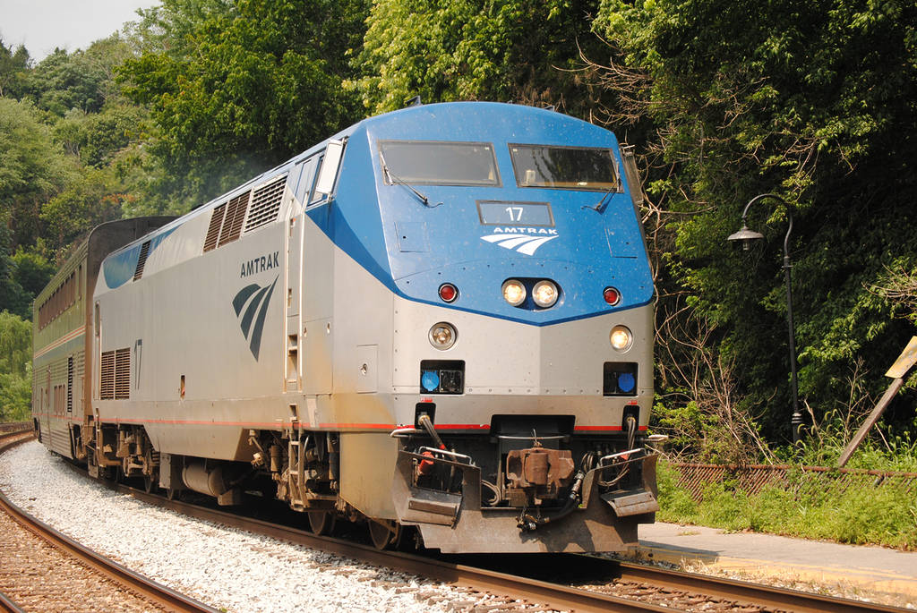 amtrak left 100 passengers behind in d.c. due to miscommunication